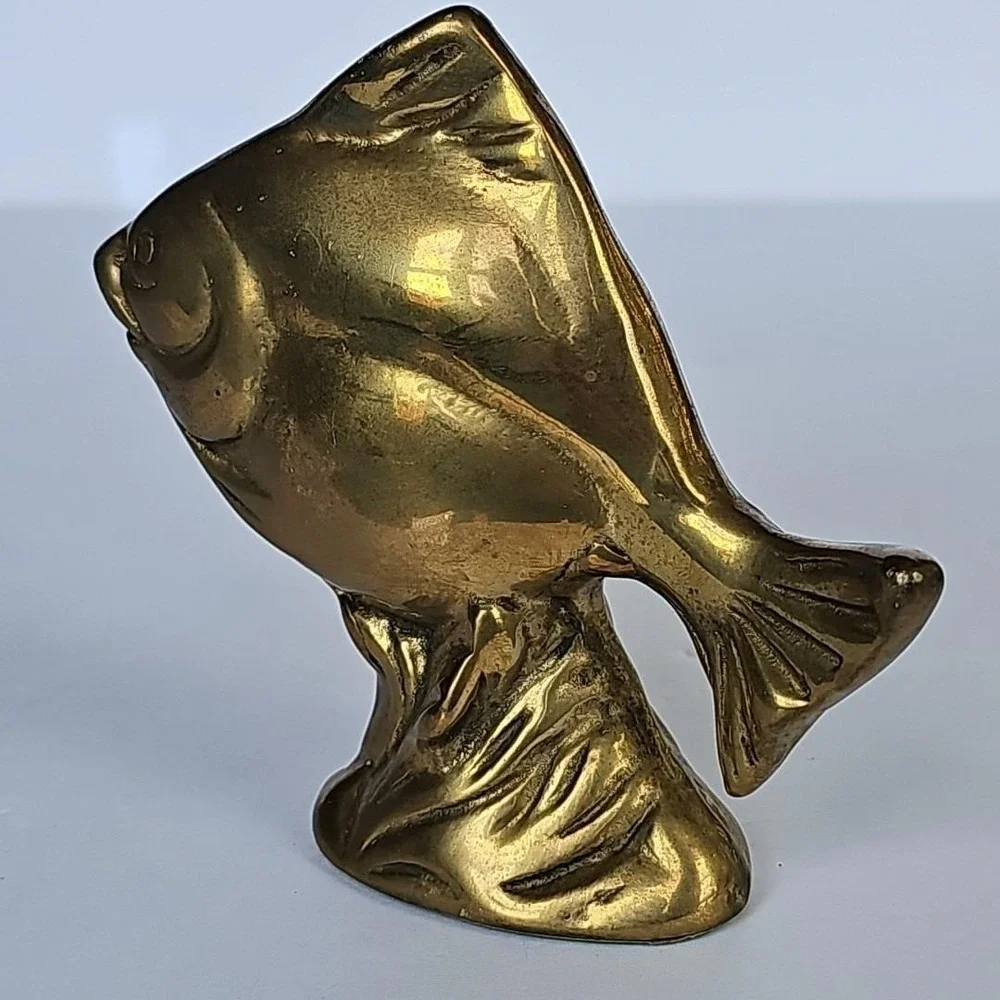 Vintage Wal-Mart Solid Brass Fish Figurine 3in Nautical Coastal Decor Taiwan